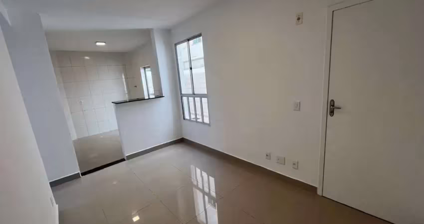 Apartamento térreo à venda, condomínio solar dos sabiás, salto, sp