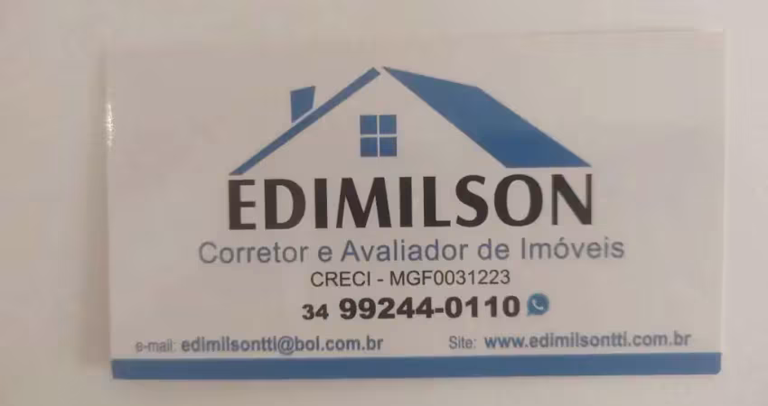Terreno à venda no Centro, Patos de Minas 