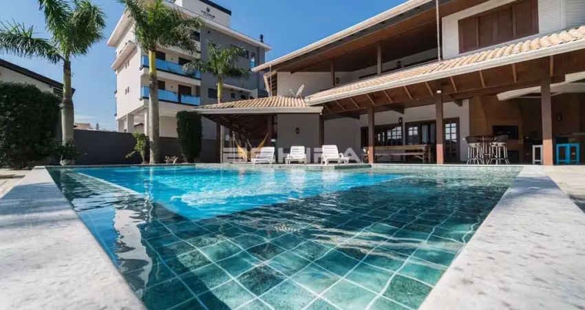 Casa 30 pessoas piscina praia de canto grande mar de fora