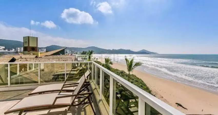 Cobertura duplex beira mar na praia de mariscal em bombinhas