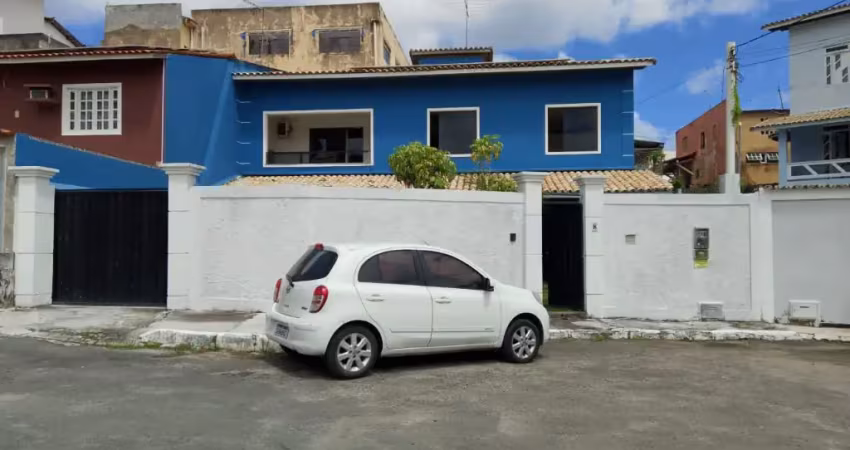 Excelente casa num excelente condomínio bem localizado no bairro de piatã