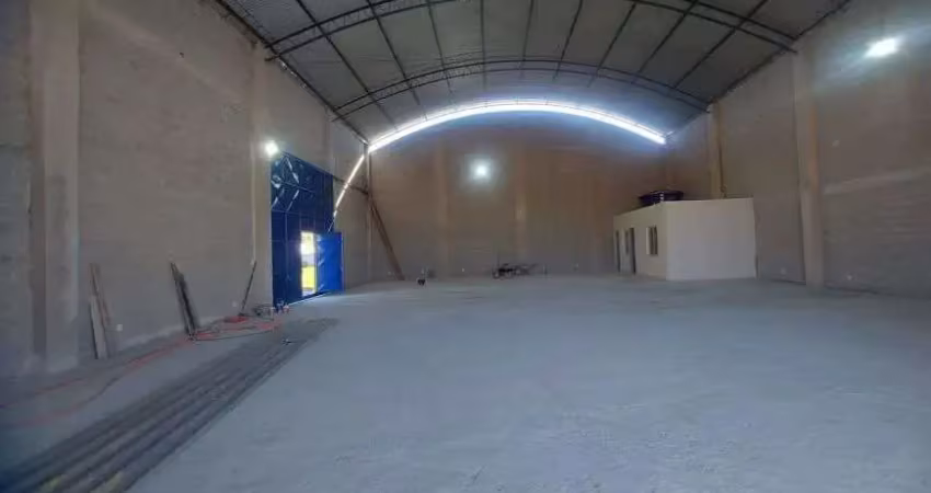 Galpão de 400m² + área de 5.500m² em itapeba - maricá - rj