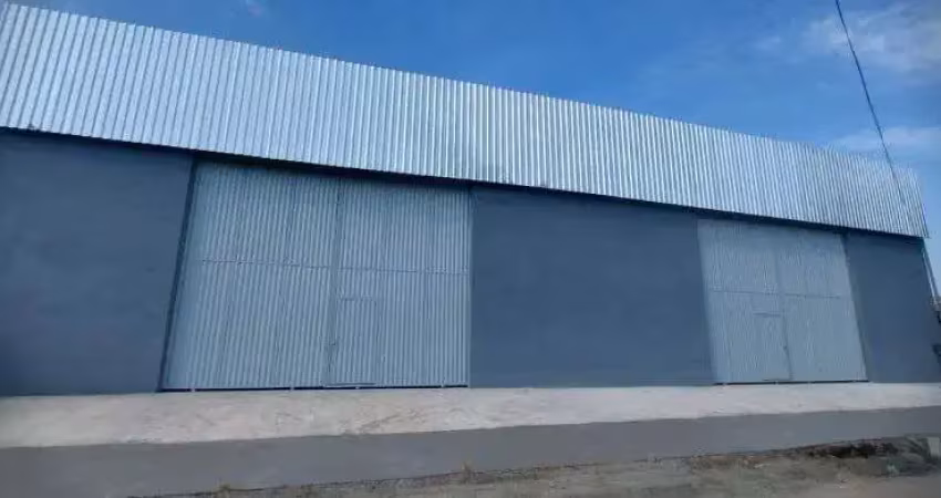 Alugo galpão com 1.200m² novo c/4 banehrios e 2 cozinhas - itaboraí/rj
