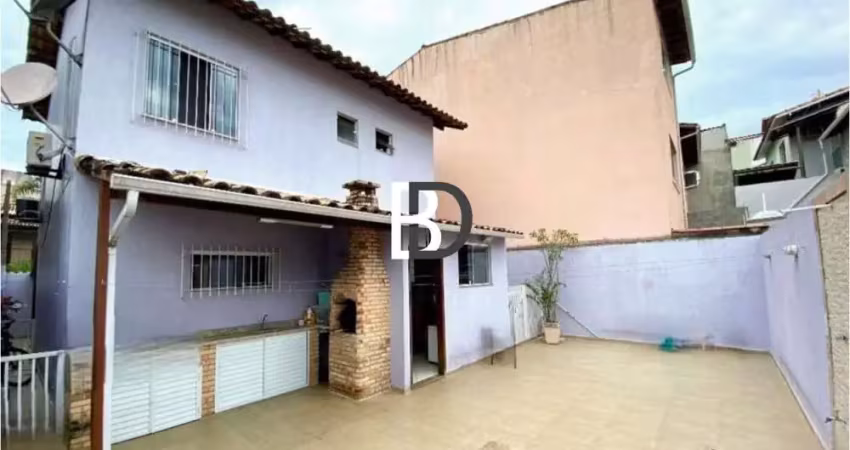 Casa com 3 quartos à venda na Rua Rua São Tomé, 10, Jardim Vitória, Macaé