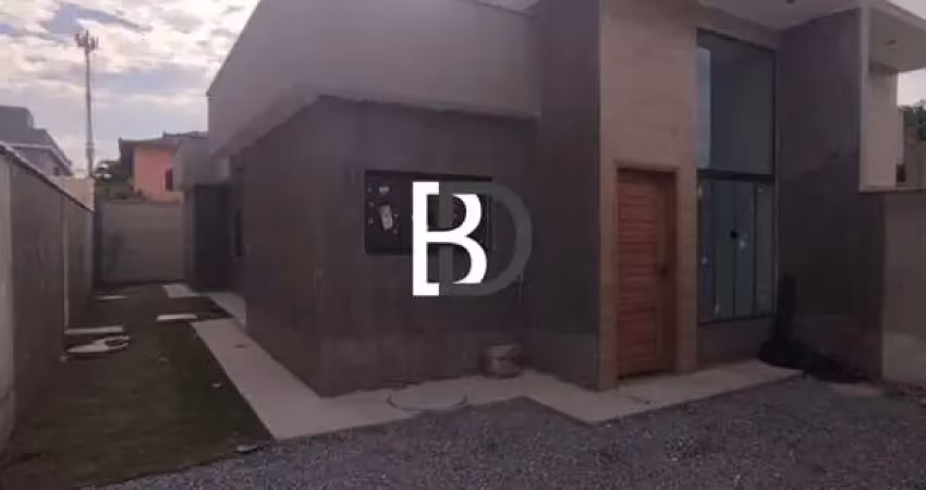 Casa com 3 quartos à venda na Rua Aurélio Buarque de Holanda, 10, Enseada das Gaivotas, Rio das Ostras