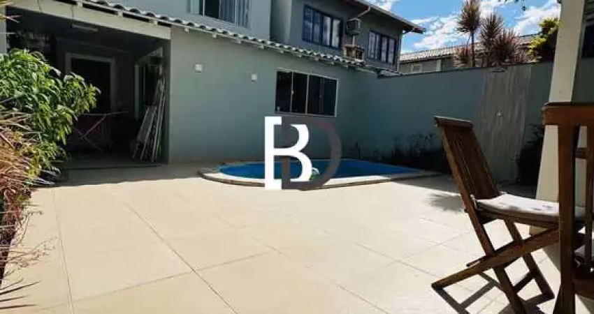 Casa com 3 quartos à venda na Rua Itaipu, 15, Praia do Pecado, Macaé