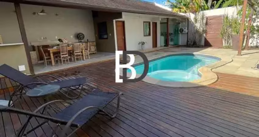 Casa com 4 quartos à venda na Rua Rua Professora Juciléa Salerma de Oliveira, 10, Mirante da Lagoa, Macaé