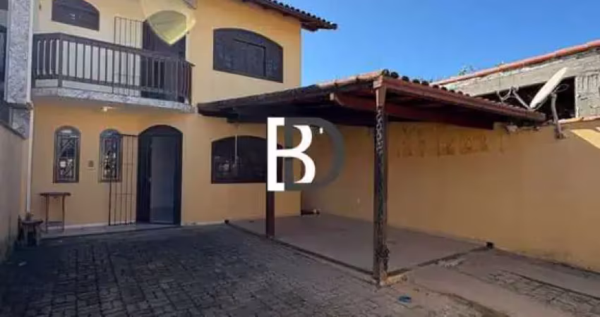 Casa com 3 quartos à venda na Rua Márfim, 19, Ouro Verde, Rio das Ostras