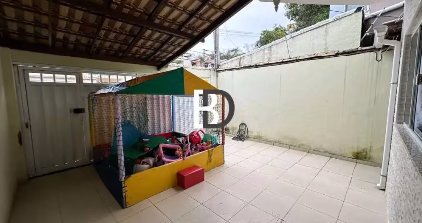 Casa com 3 quartos à venda na Avenida Berta Fernandes Martins Antunes, 10, Jardim Vitória, Macaé
