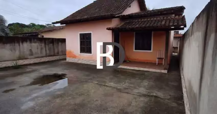Casa com 2 quartos à venda na Rua Fagundes Varela, 14, Recanto, Rio das Ostras