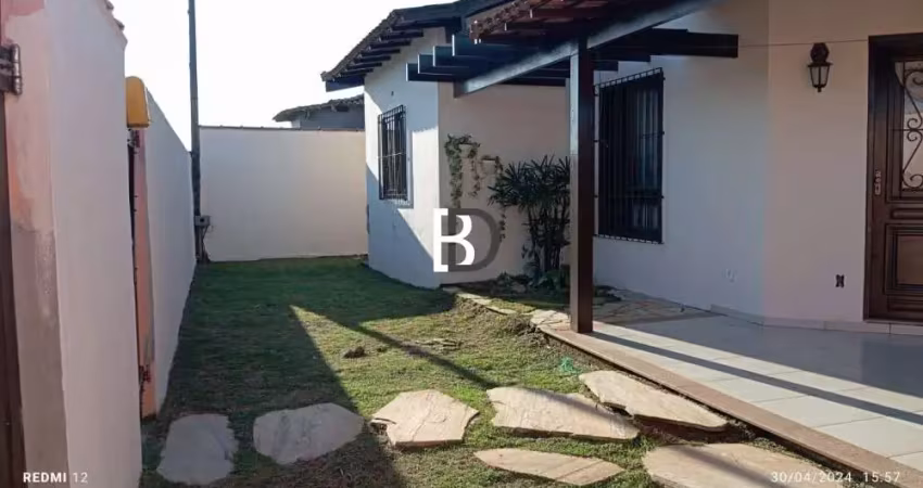 Casa com 2 quartos à venda na Rua Aurélio Buarque de Holanda, 14, Enseada das Gaivotas, Rio das Ostras