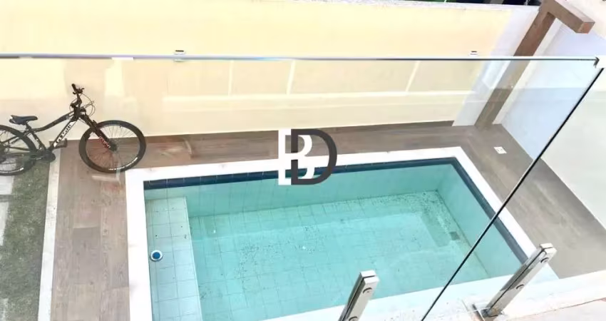 Casa em condomínio fechado com 3 quartos à venda na Rua Mato Grosso, 10, Extensão do Bosque, Rio das Ostras
