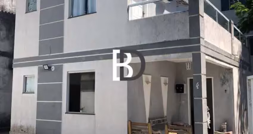 Casa com 3 quartos à venda na Avenida dos Bandeirantes, 57, Recreio, Rio das Ostras