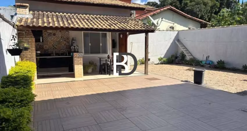 Casa com 3 quartos à venda na Rua 3, 10, Serramar, Rio das Ostras