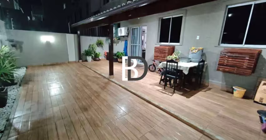 Apartamento com 2 quartos à venda na Condomínio Rua Beta, 10, Granja dos Cavaleiros, Macaé