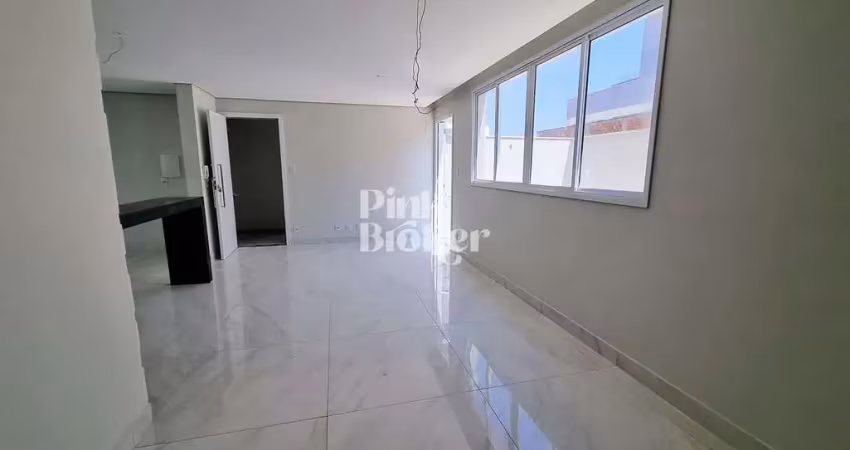 Apartamento com área privativa, 3 quartos com uma 1 e 2 vagas, localizado no bairro cabral em conta