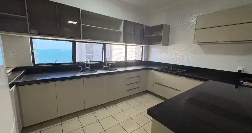 Apartamento  espaçoso ideal  família  no meireles perto da praia