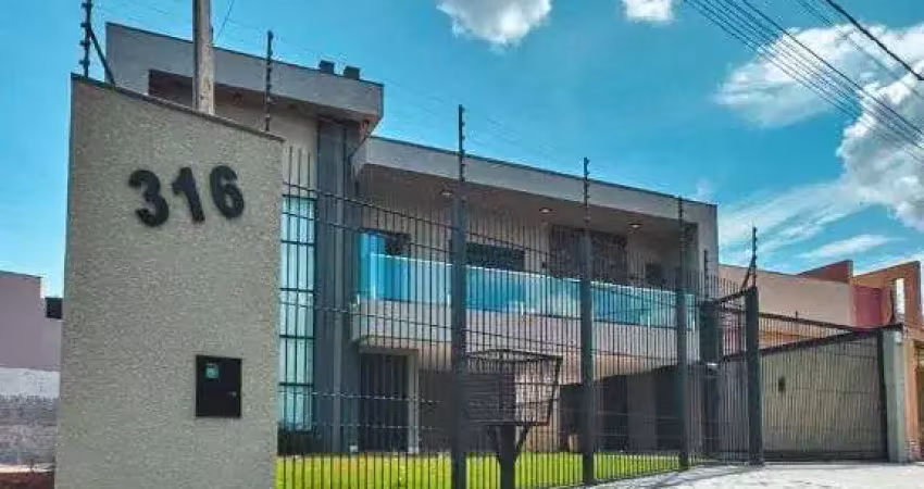 Casa de alto padrao com 3 dormitorios e piscina em jardim portal da flores, arapongas
