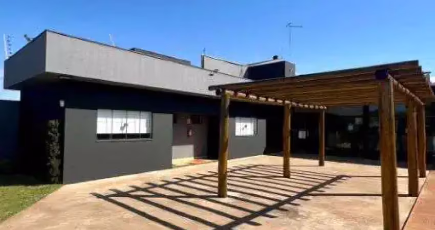 Casa de luxo com piscina aquecida e salao gourmet em arapongas