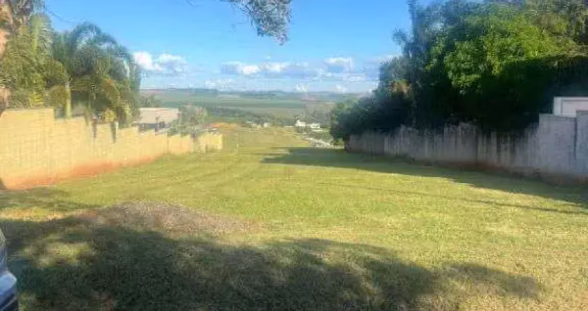 Terreno à venda no Parque Monterrey, Arapongas 