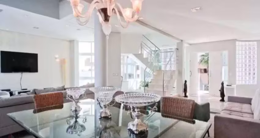 Casa de condomínio à venda com 500m², 4 quartos e 3 vagas