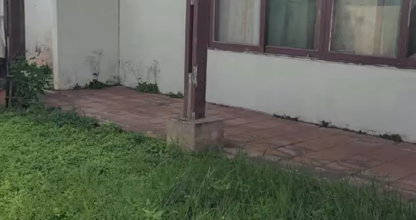 Casa à venda na Praça Ângelo Guerra, 200, Bopiranga, Itanhaém