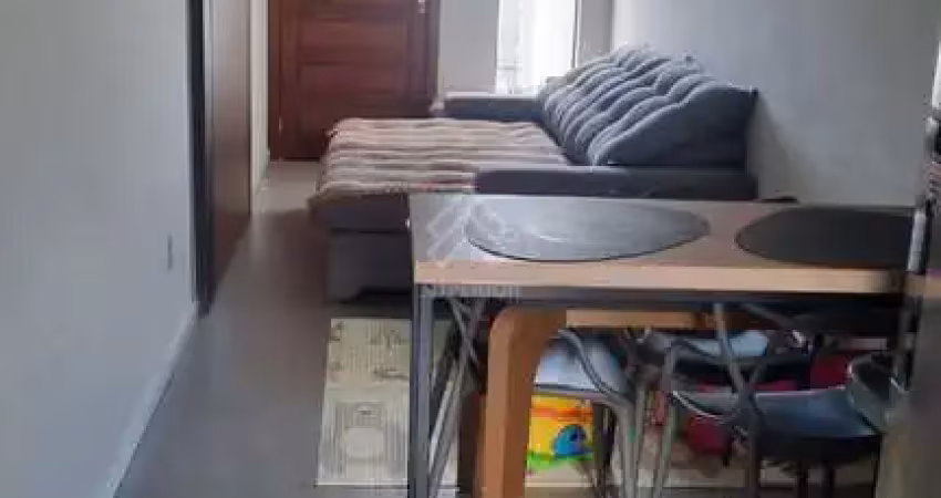 Casa geminada mobiliada 2 dormitórios sendo 1 suíte