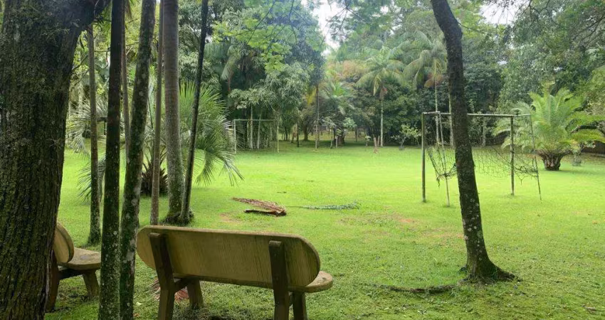 Casa para venda em criciúma, bosque do repouso, 4 dormitórios, 2 suítes, 4 banheiros, 4 vagas