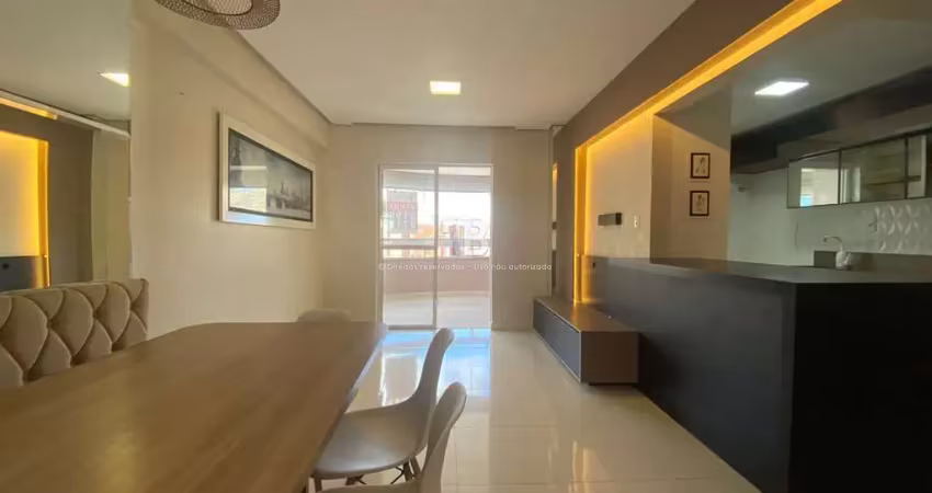 Apartamento amplo e iluminado: 2 dormitórios, 99m² em andar baixo