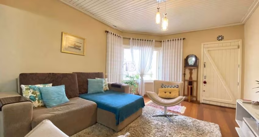Casa com 3 Quartos com Suíte, Varanda e Salão de Festas - Palmital