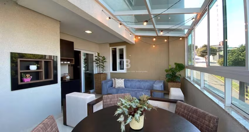 Apartamento com 3 dormitórios, perto Praça da Liberdade
