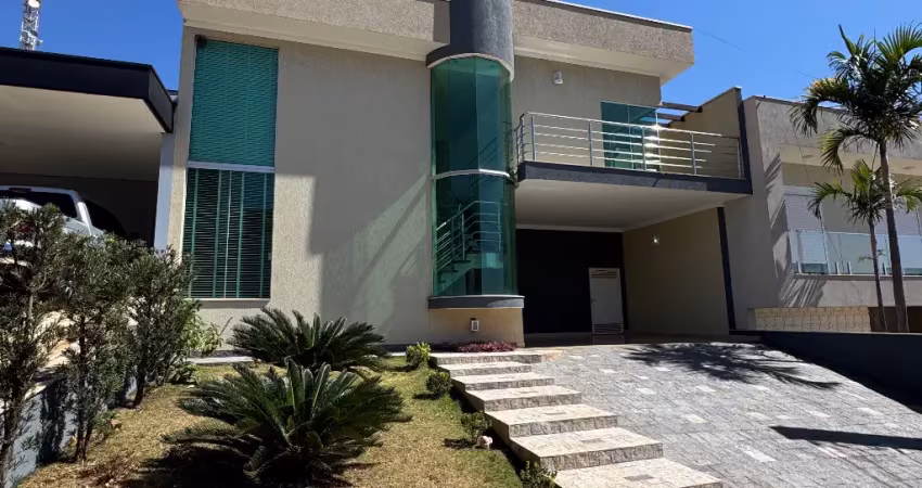 À locação | belíssimo sobrado no condomínio village da serra – mogi guaçu/sp