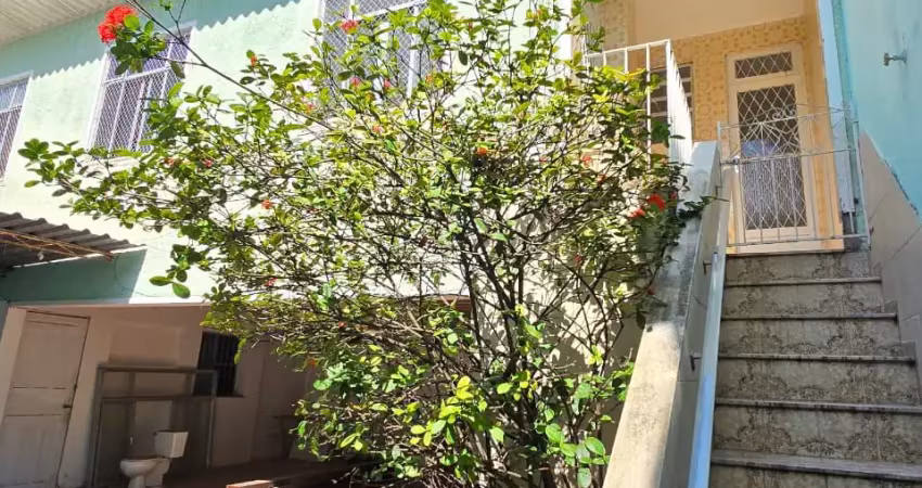 Casa com 2 quartos à venda na Rua Mata Grande, Vila Valqueire, Rio de Janeiro