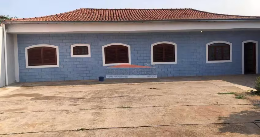 Casa com 3 quartos à venda na Rua Benedito Ferreira Telles, 829, Jardim Simus, Sorocaba