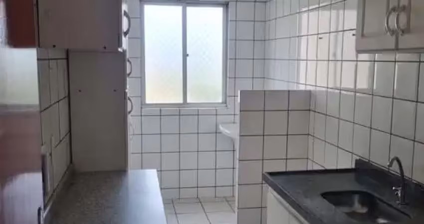 Apto de 2 qtos e 2 banheiro e 2 garagens no parque amazônia