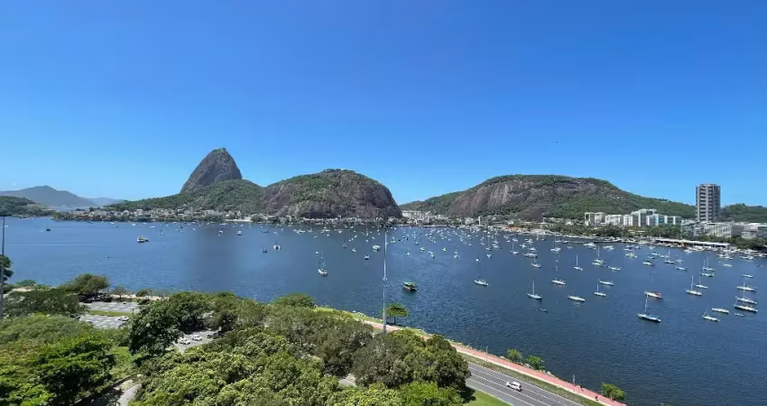Luxuoso apartamento com vista panorâmica de 180° para a enseada de botafogo, pão de açúcar e cristo