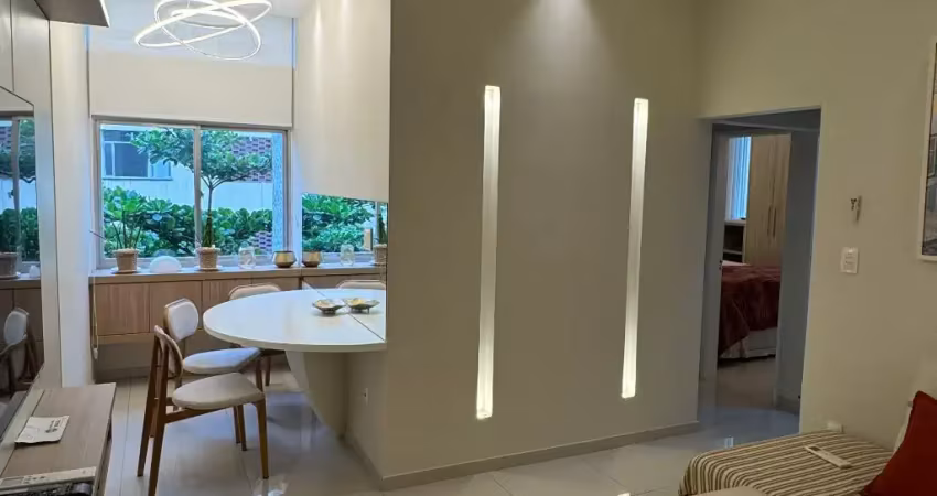 Lindo imóvel com 70m², 2 quartos sendo 1 suíte - todo reformado porteira fechada