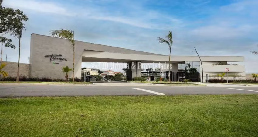Casa triplex no condomínio terrara da paysage corpal — pilarzinho, curitiba