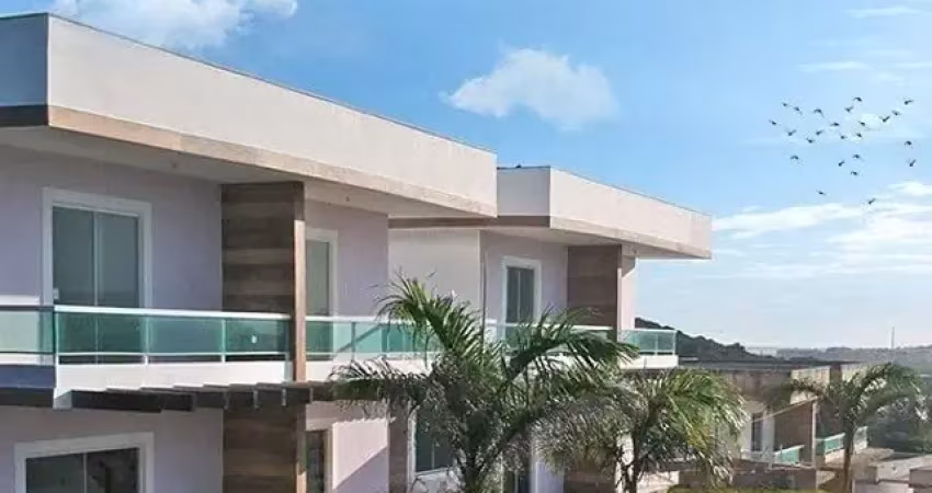 Casas duplex 1ª locação com 2 qts( r$ 330.000) e 3 qts (r$ 400.000)  próximas à praia do peró