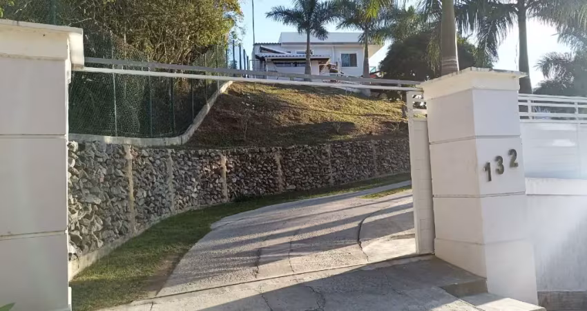 Casas duplex 1ª locação com 2 qts( r$ 340.000) e 3 qts (r$ 400.000)  próximas à praia do peró