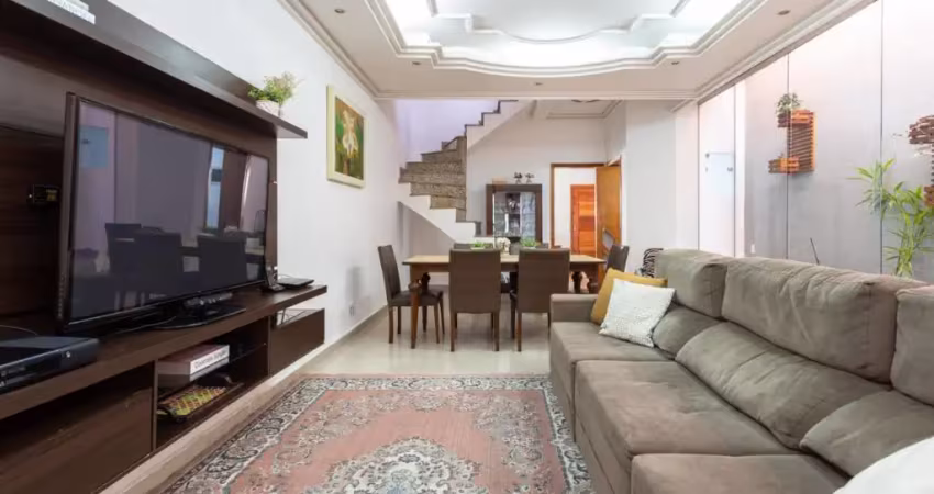 Casa com 3 quartos à venda na Rua Floriano Peixoto, 00, Vila Romanópolis, Ferraz de Vasconcelos