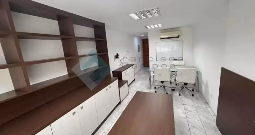Sala comercial com 1 sala para alugar na Avenida José Silva de Azevedo Neto, Barra da Tijuca, Rio de Janeiro
