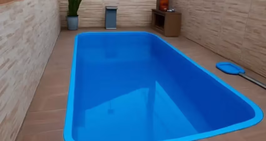 Linda casa duplex com espaço gourmet e piscina – oportunidade única!
