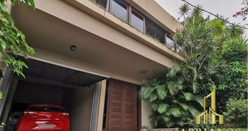 Casa com 3 quartos à venda na Rua Senador Annibal Di Primio Beck, 235, Boa Vista, Porto Alegre