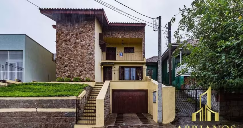 Casa com 3 quartos à venda na Rua Bispo Sardinha, 95, Vila Ipiranga, Porto Alegre