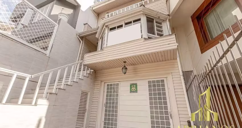 Casa com 3 quartos à venda na Rua Cananéia, 340, Chácara das Pedras, Porto Alegre