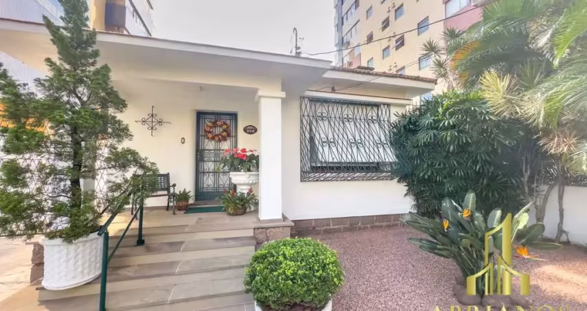Casa com 3 quartos à venda na Avenida Lageado, 356, Petrópolis, Porto Alegre