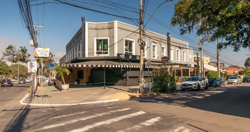 Ponto comercial para alugar na Avenida Wenceslau Escobar, 2193, Tristeza, Porto Alegre