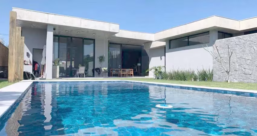 Casa em condomínio fechado com 3 quartos à venda na Avenida Juca Batista, 8000, Belém Novo, Porto Alegre