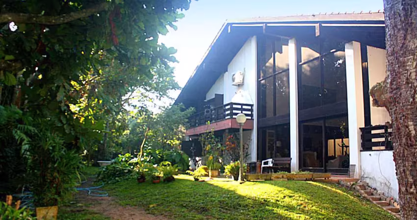 Casa com 4 quartos à venda na Rua Padre João Batista Reus, 180, Vila Conceição, Porto Alegre